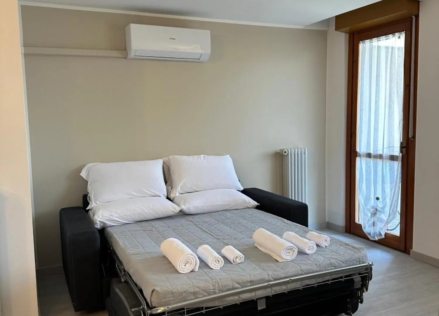 Luxury Apartment Bergamo 0*,  İtalya